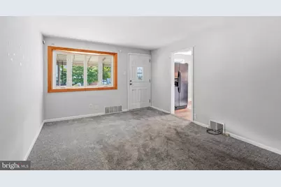 906 Kingsman Road, Upper Chichester, PA 19061 - Photo 5