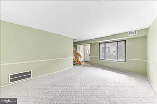 2207 Aspen Cir, Springfield, PA 19064 - Photo 3