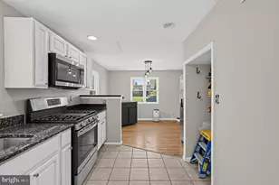2739 Springhill Rd, Secane, PA 19018 - Photo 15