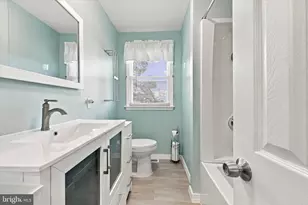 200 Price Ave, Holmes, PA 19043 - Photo 9