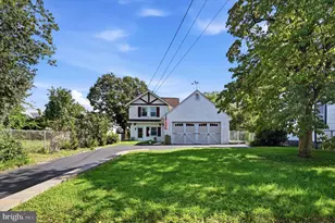 35 E Turnbull Ave, Havertown, PA 19083 - Photo 33