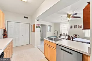 35 E Turnbull Ave, Havertown, PA 19083 - Photo 7