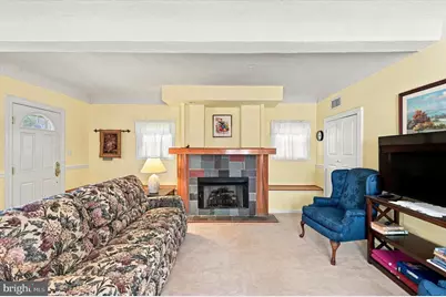 35 E Turnbull Avenue, Havertown, PA 19083 - Photo 17