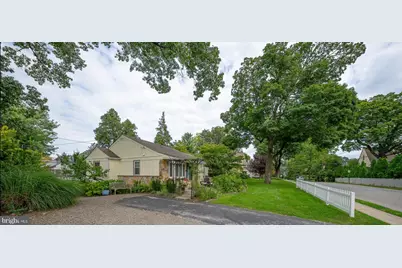 106 N Lowrys Lane, Bryn Mawr, PA 19010 - Photo 3