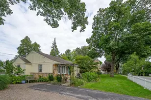 106 N Lowrys Ln, Bryn Mawr, PA 19010 - Photo 3
