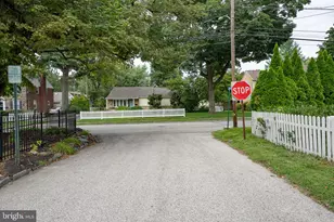 106 N Lowrys Ln, Bryn Mawr, PA 19010 - Photo 11