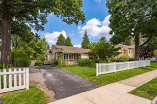 106 N Lowrys Ln, Bryn Mawr, PA 19010 - Photo 1