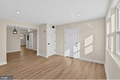 121 Rutledge Avenue #APT B, Folsom, PA 19033 - Photo 5
