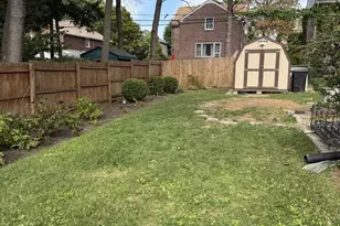 635 Lukens Ave, Upper Darby, PA 19082 - Photo 27