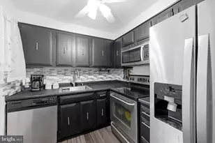 801 E Penn Pines Blvd, Aldan, PA 19018 - Photo 9