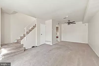 100 E Glenolden Avenue T-9 Avenue #T-9, Glenolden, PA 19036 - Photo 3