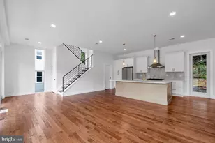 810 Maple Ln, Aston, PA 19014 - Photo 27
