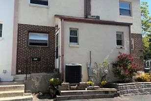 32 Dora Dr, Media, PA 19063 - Photo 1
