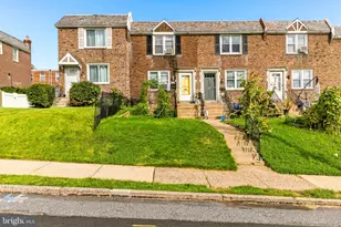 927 Fariston Dr, Drexel Hill, PA 19026 - Photo 1