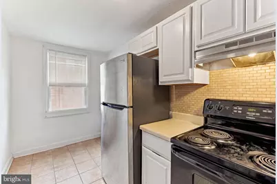 927 Fariston Drive, Drexel Hill, PA 19026 - Photo 5