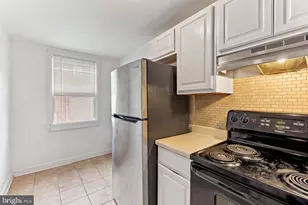 927 Fariston Dr, Drexel Hill, PA 19026 - Photo 5