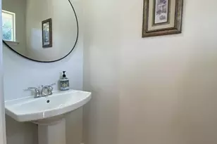 111 Knollwood Ct, Aston, PA 19014 - Photo 17