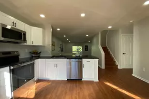111 Knollwood Ct, Aston, PA 19014 - Photo 11