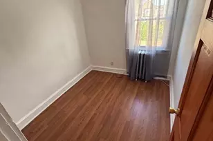 261 Long Ln, Upper Darby, PA 19082 - Photo 11