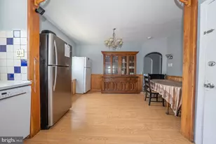 7201 Wayne Ave, Upper Darby, PA 19082 - Photo 13
