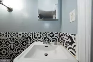 7201 Wayne Ave, Upper Darby, PA 19082 - Photo 25