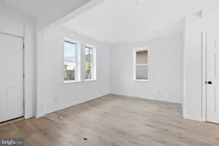 29 Chestnut St, Marcus Hook, PA 19061 - Photo 9