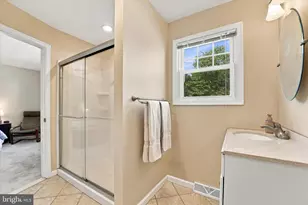 1814 Lynnewood Dr, Havertown, PA 19083 - Photo 19