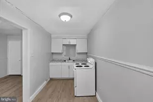 243 W 22nd St, Chester, PA 19013 - Photo 9