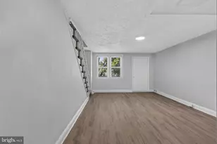 243 W 22nd St, Chester, PA 19013 - Photo 7