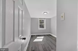331 W 21st St, Chester, PA 19013 - Photo 15