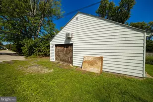2213 Pershing Ave, Morton, PA 19070 - Photo 25