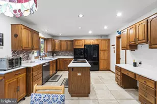 1 Thistle Ln, Media, PA 19063 - Photo 17