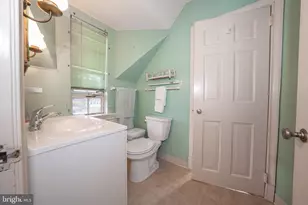 99 W Greenwood Ave, Lansdowne, PA 19050 - Photo 53