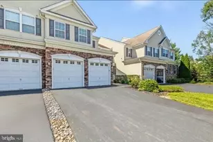 19 Wharton Dr, Glen Mills, PA 19342 - Photo 3
