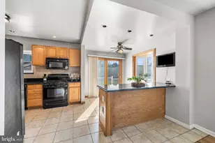 213 Saude Ave, Essington, PA 19029 - Photo 15