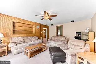 320 E Knowles Ave, Glenolden, PA 19036 - Photo 13
