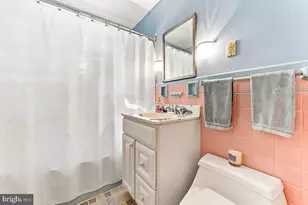 320 E Knowles Ave, Glenolden, PA 19036 - Photo 23