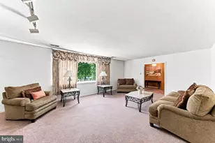 320 E Knowles Ave, Glenolden, PA 19036 - Photo 5