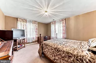 320 E Knowles Ave, Glenolden, PA 19036 - Photo 15
