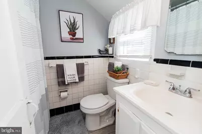 214 W Macdade Boulevard, Folsom, PA 19033 - Photo 37