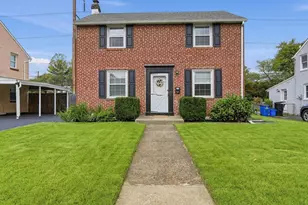 1027 Edgerton Rd, Clifton Heights, PA 19018 - Photo 3