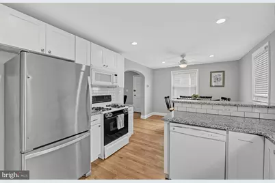 1027 Edgerton Road, Clifton Heights, PA 19018 - Photo 9