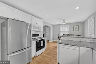 1027 Edgerton Rd, Clifton Heights, PA 19018 - Photo 9