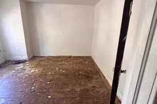 417 E 20th St, Chester, PA 19013 - Photo 35