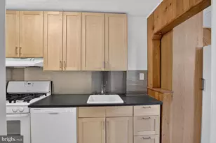 7057 Guilford Rd, Upper Darby, PA 19082 - Photo 13