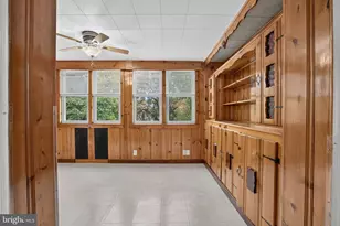 7057 Guilford Rd, Upper Darby, PA 19082 - Photo 9