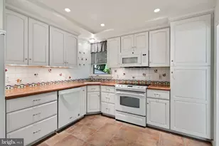 1155 S Lehigh Cir, Swarthmore, PA 19081 - Photo 9