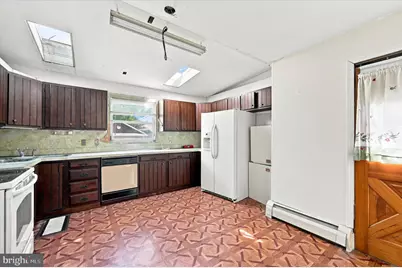 521 10th Avenue, Prospect Park, PA 19076 - Photo 5