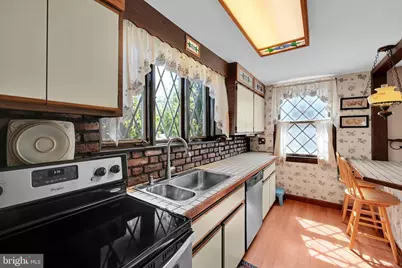 808 Hampshire Road, Drexel Hill, PA 19026 - Photo 9