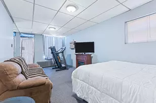 257 Long Ln, Upper Darby, PA 19082 - Photo 23